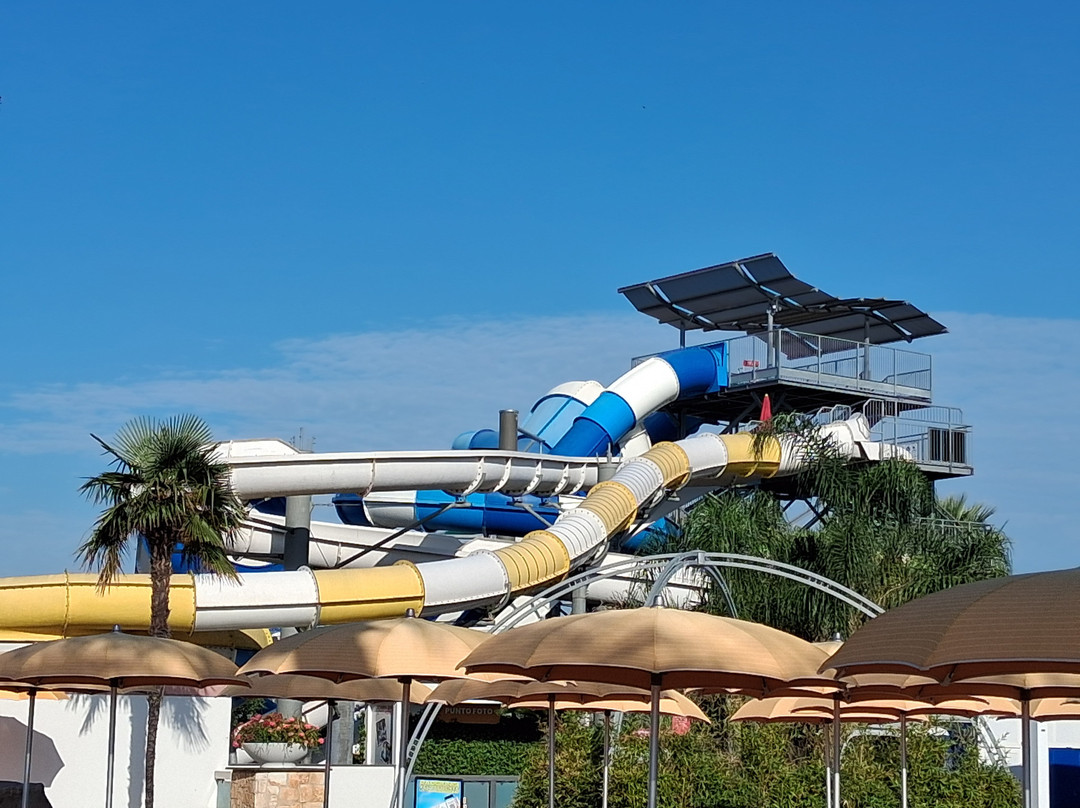 Free Time Acquapark-Giugliano in Campania必去景点