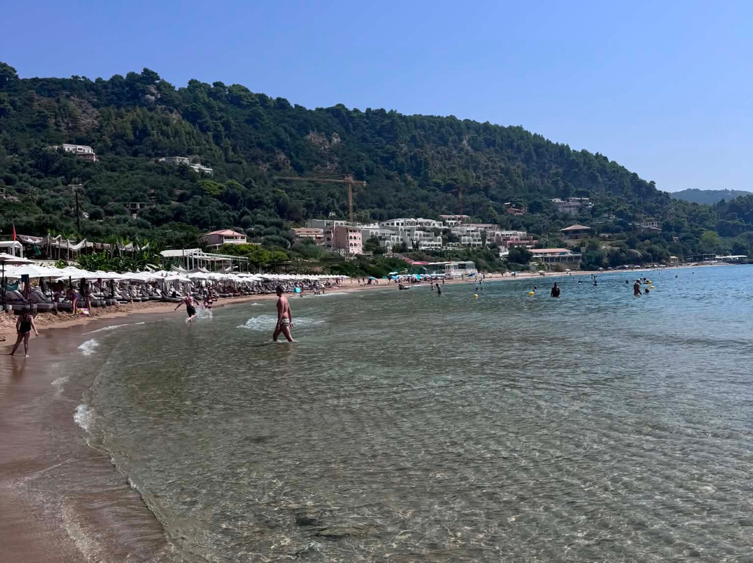 Beach Kontogialos-Pelekas必去景点
