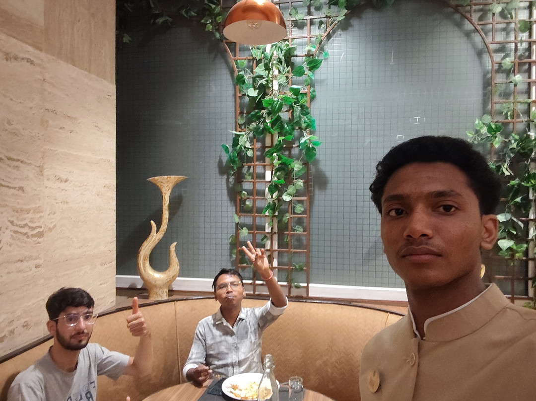 德里NCR克拉克套房酒店主图