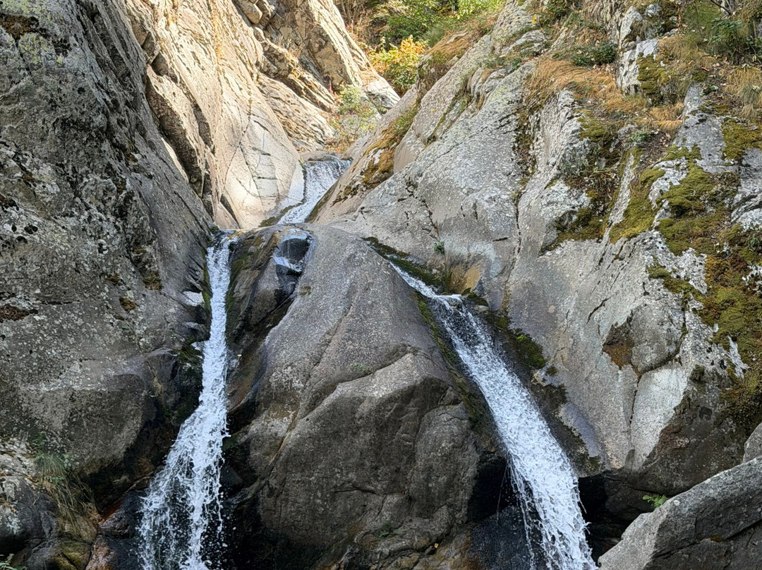 Cascades Du Saint-vincent Et Des Anglais-Vernet-Les-Bains必去景点