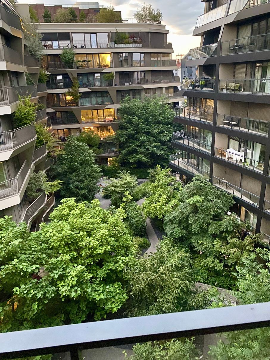 柏林查理检查站怀尔德公寓酒店-旅行者