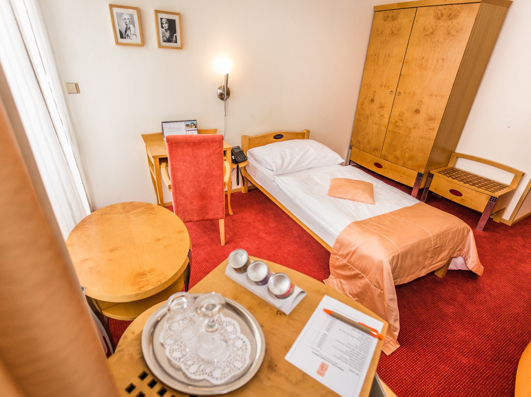 Hotel Set