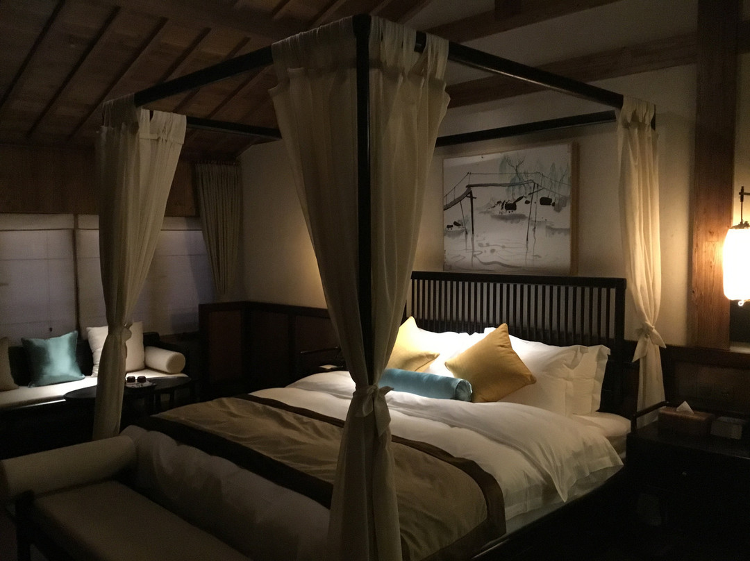 青三舍东西巷客栈主图