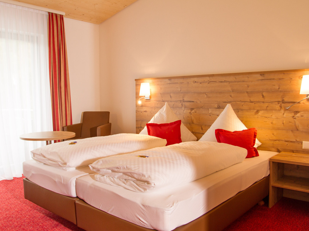 希尔塔赫酒店住宿-Hotel Waldblick