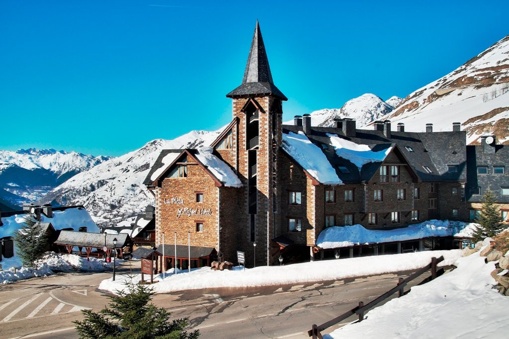 拉普拉塔拉斐尔酒店主图