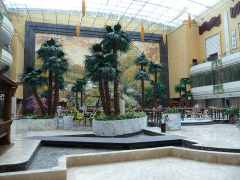 铂丽斯国际大酒店（威海高铁站韩乐坊店）主图