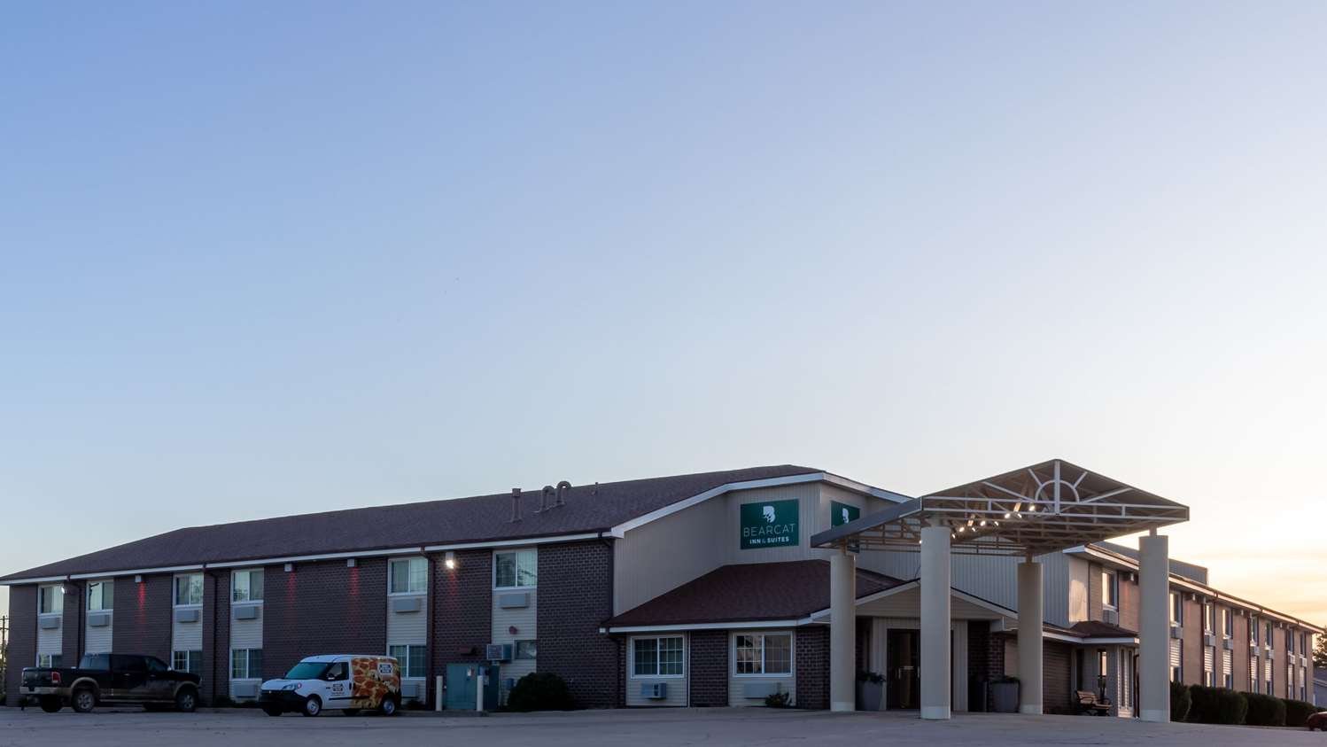 Bearcat Inn & Suites By Greentree-官方