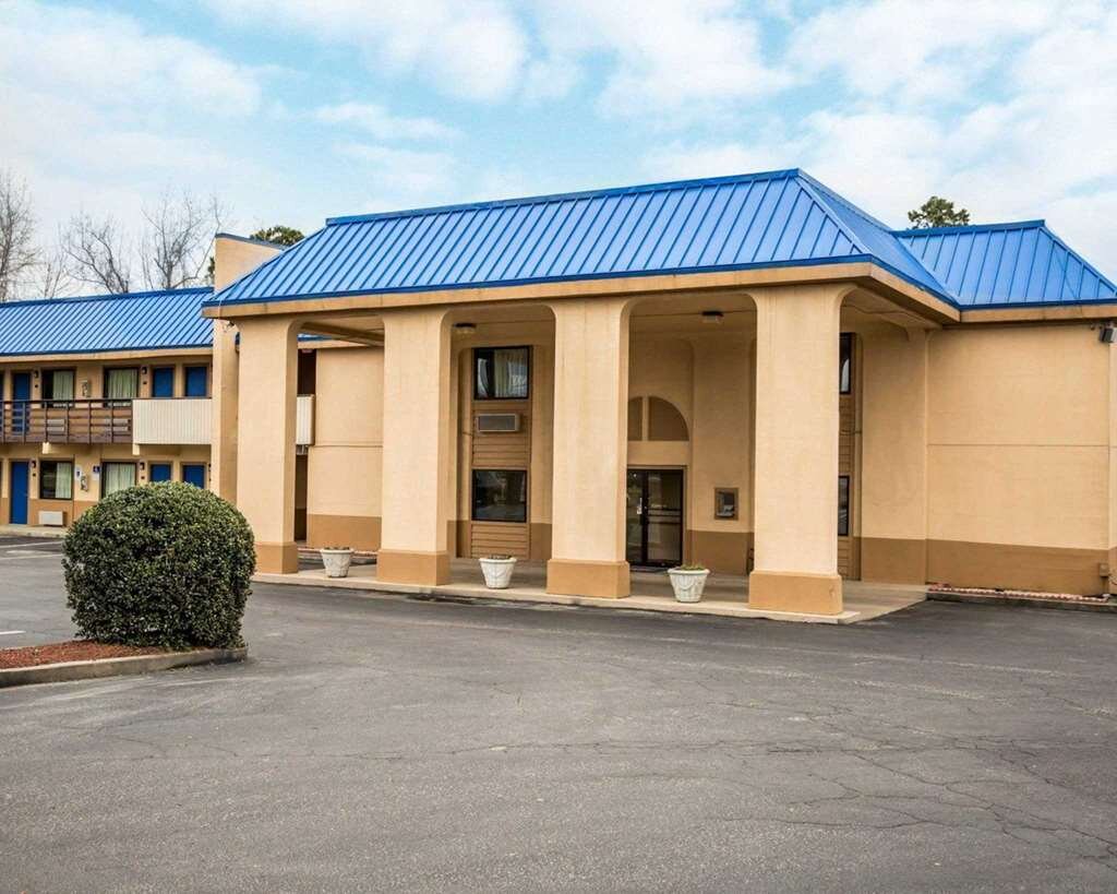 Rodeway Inn & Suites Plymouth Hwy 64-官方