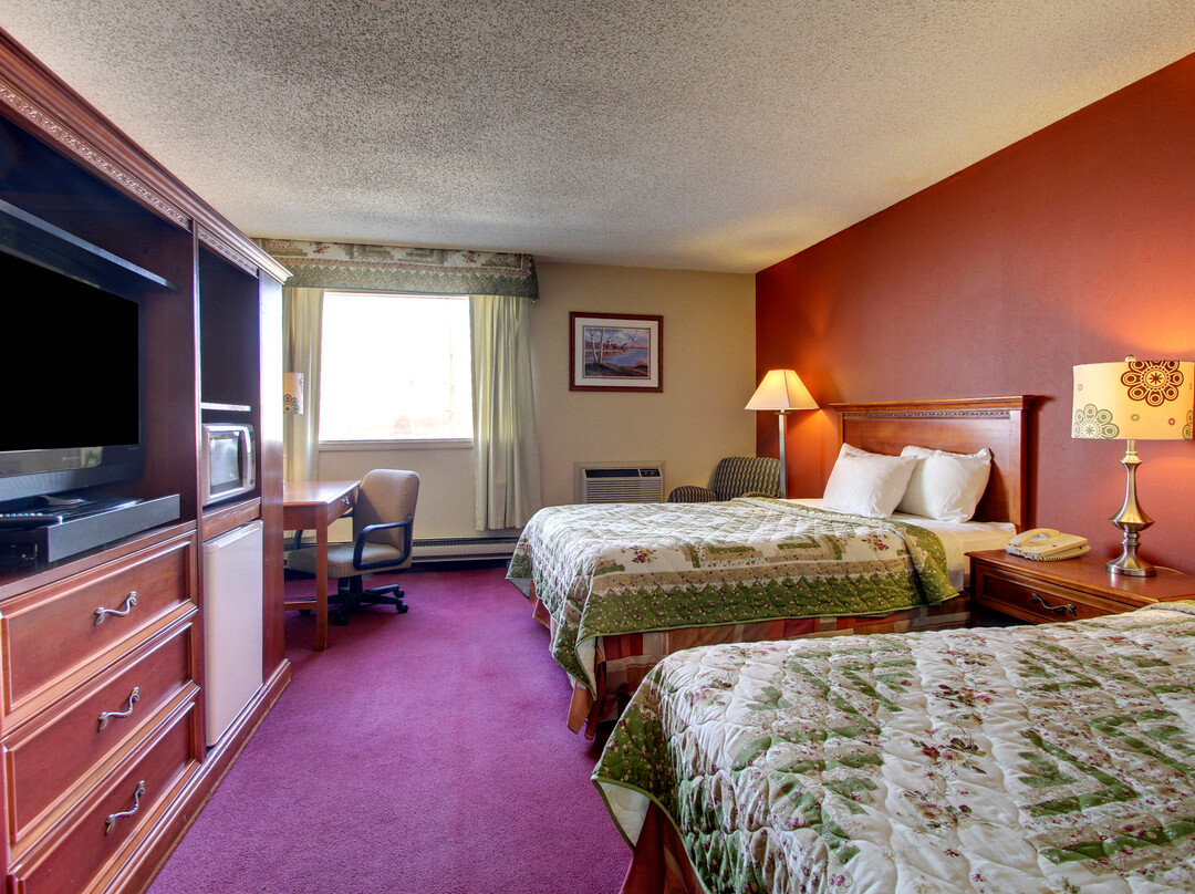 Eagle's Nest Hotel & Conference Center