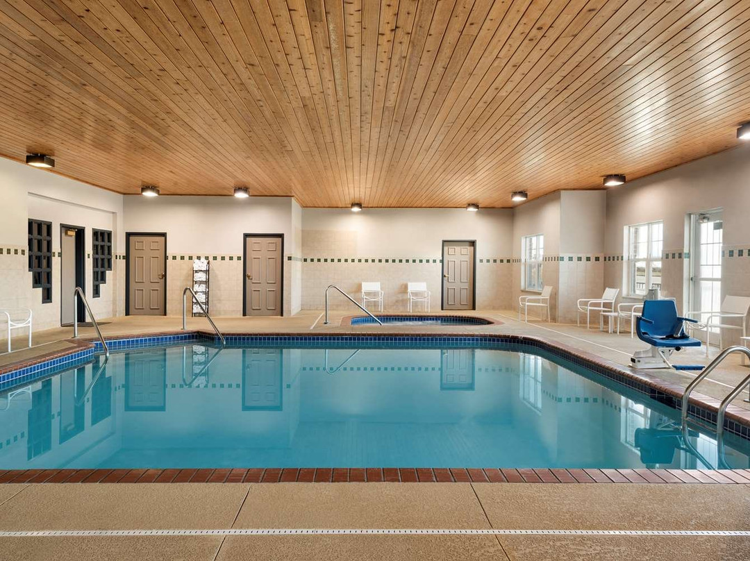 Country Inn & Suites by Radisson, Kansas City at Village West, KS主图