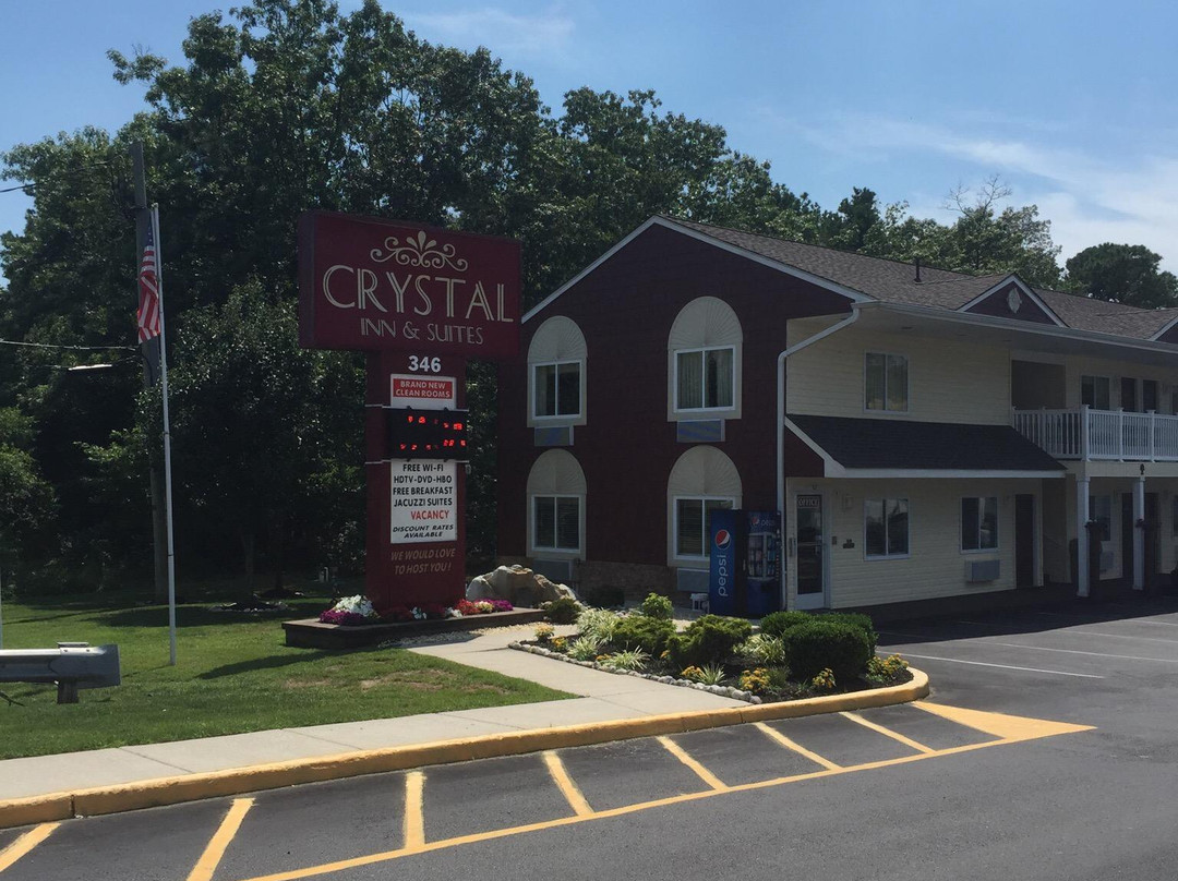 Crystal Inn & Suites