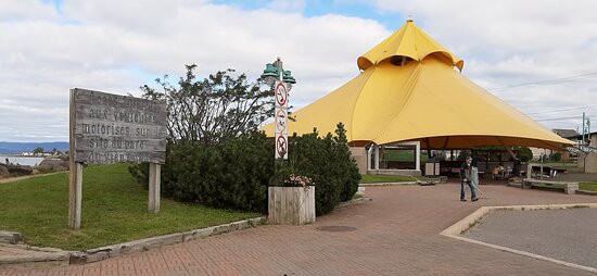Parc du Vieux-Quai-七岛港必去景点