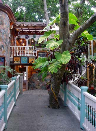 Mongoose Junction-圣约翰必去景点