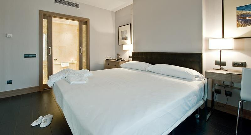 URH Hotel Zen Balagares主图