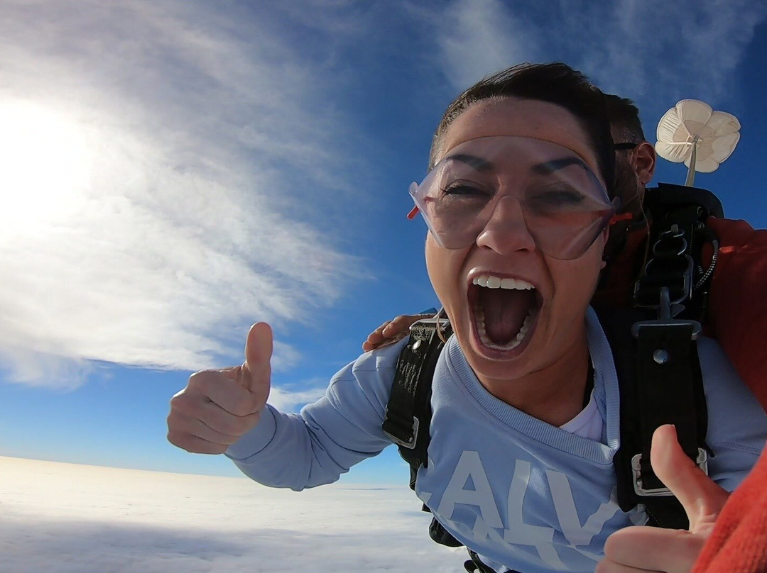Adelaide Tandem Skydiving-麦克拉伦谷必去景点