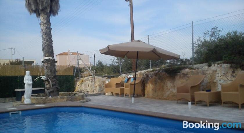 Asterias Apartments