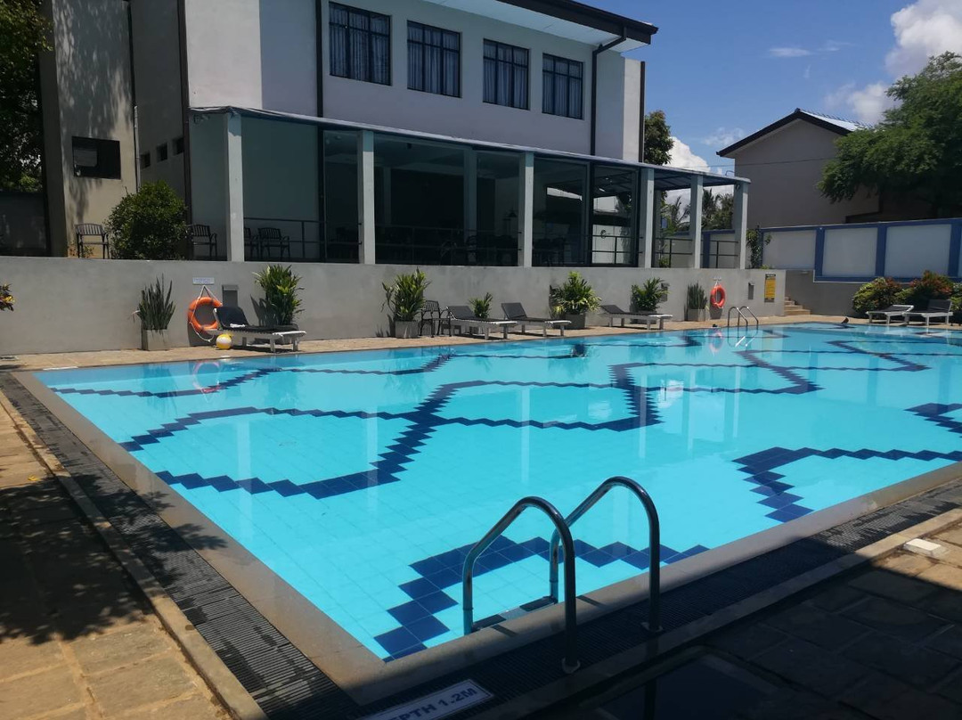 The Blue Wave Hotel主图