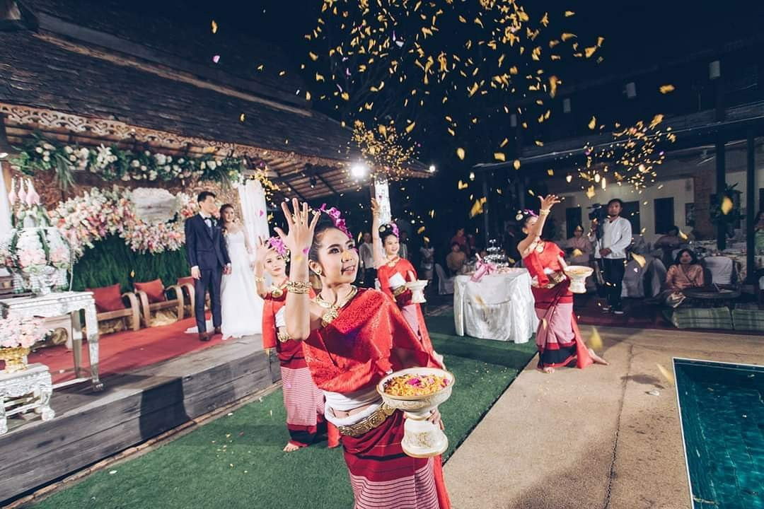 班新勘精品度假酒店主图