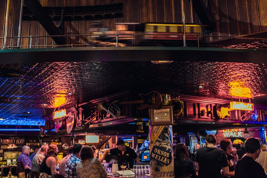 Harley's American Restaurant & Bar