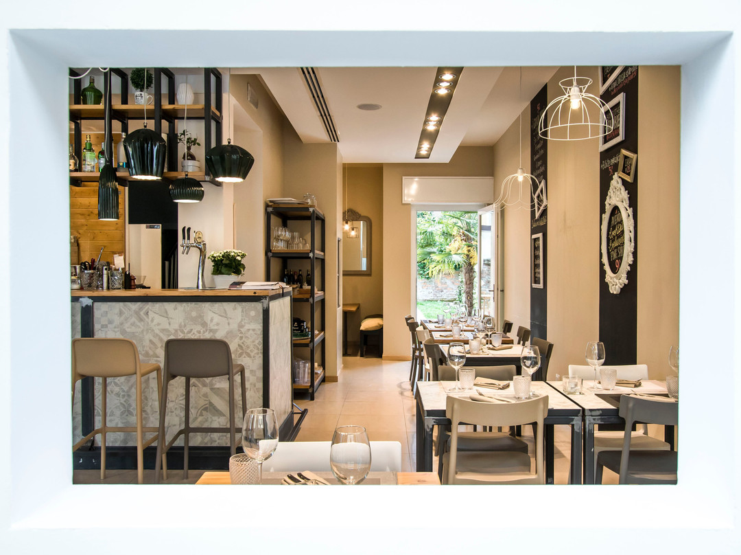 Avenida Tapas Bar & Ristorantino