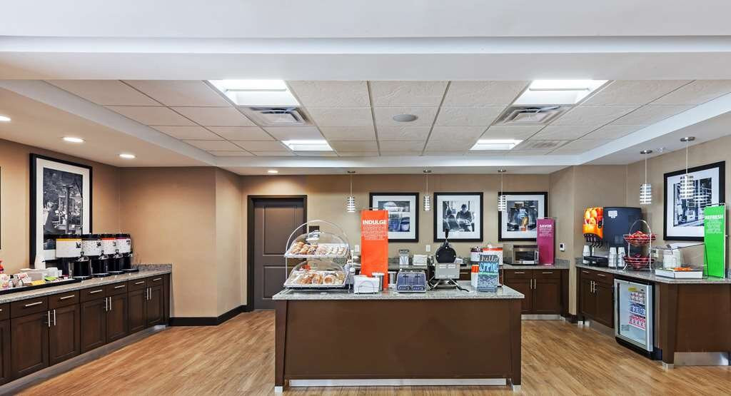 Hampton Inn & Suites Claremore主图