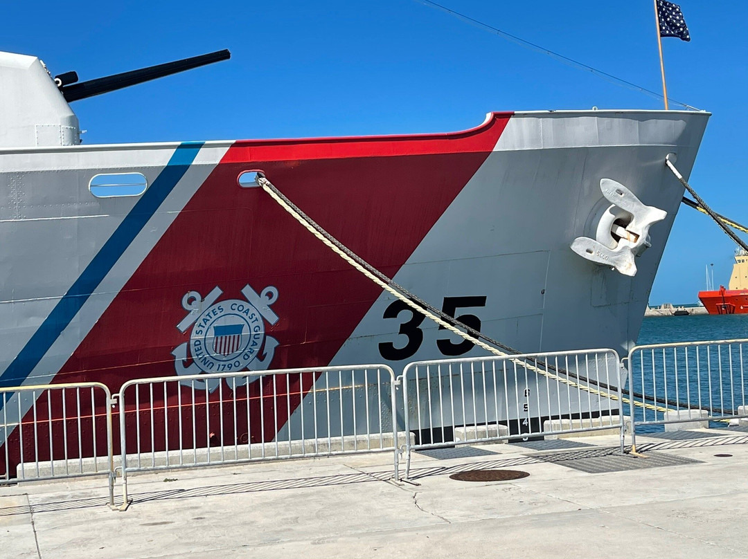 U.S. Coast Guard Cutter Ingham Maritime Museum景点图片