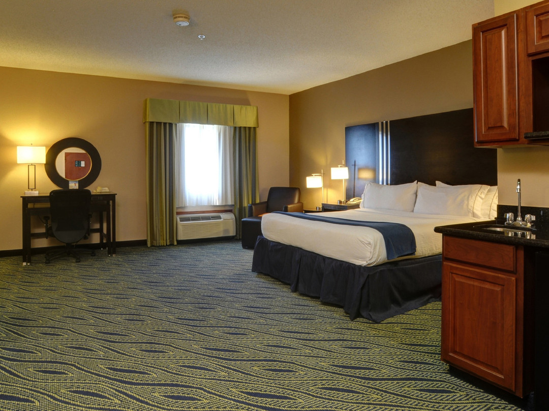 Holiday Inn Express & Suites Midwest City by IHG主图