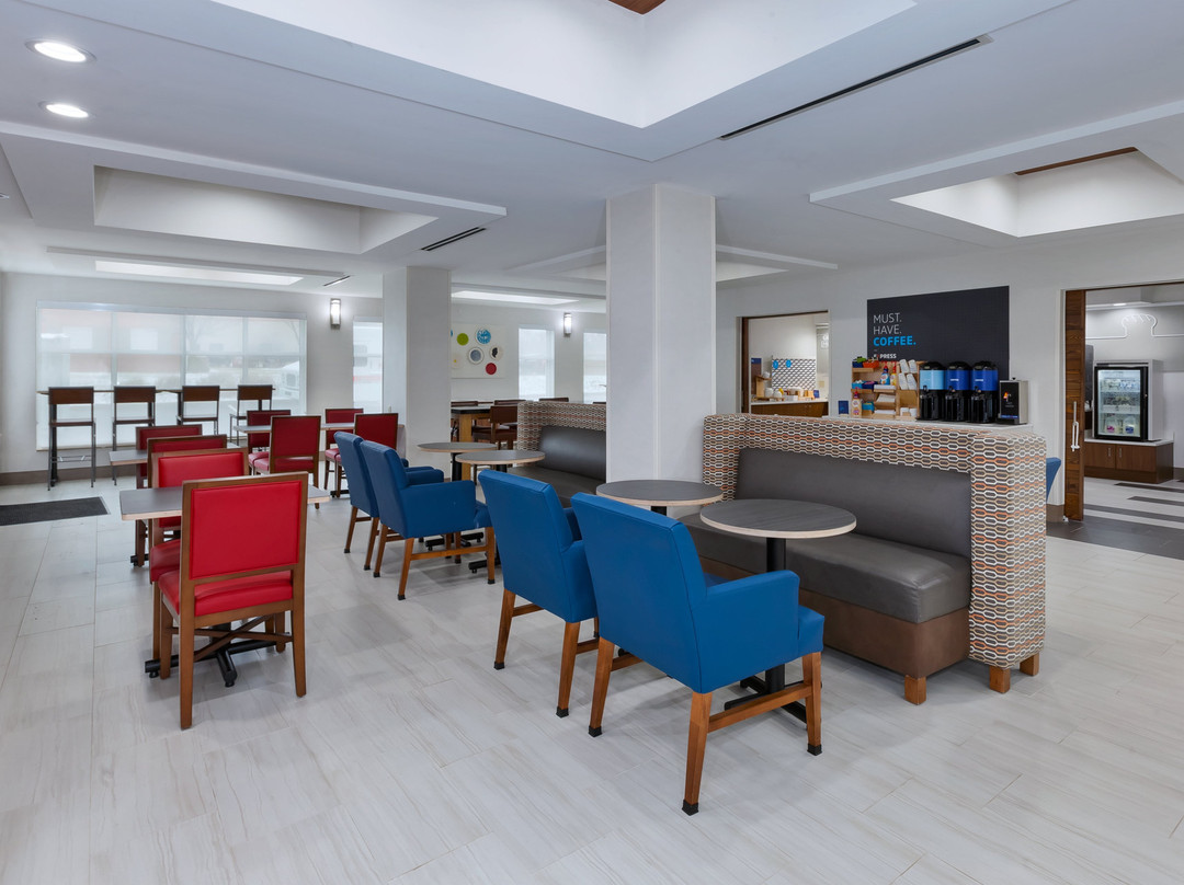 Holiday Inn Express & Suites Dayton South Franklin By IHG主图