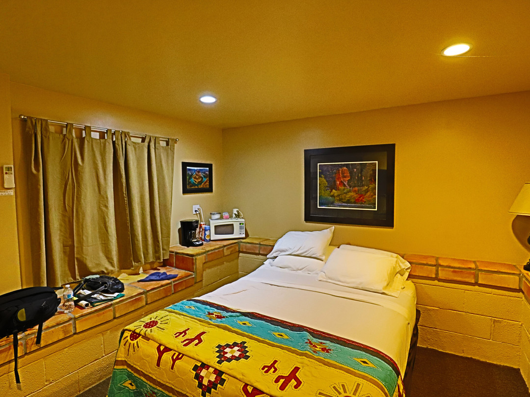 鲍威尔湖汽车旅馆主图