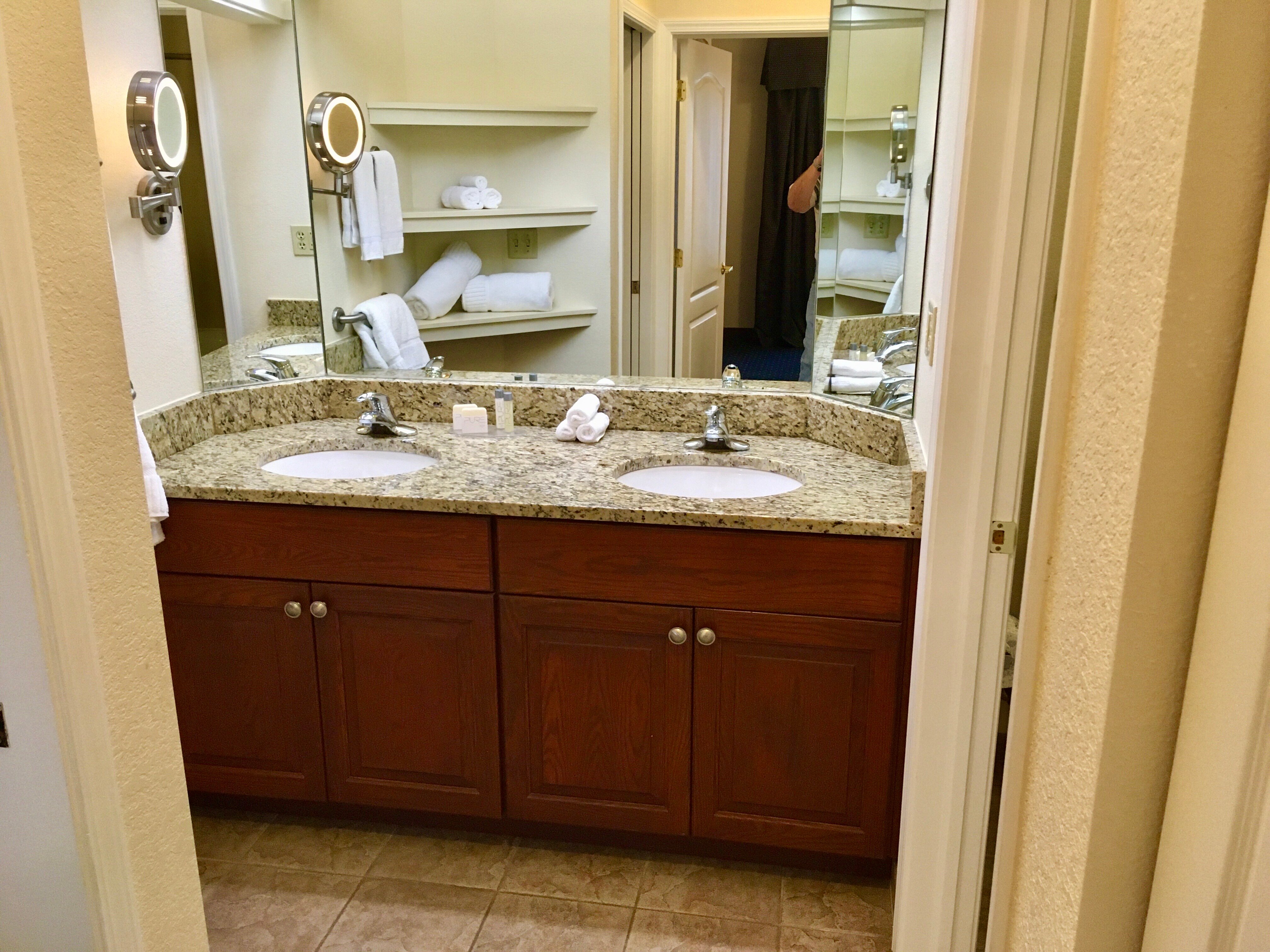 Hilton Vacation Club Varsity Club South Bend, IN-浴室