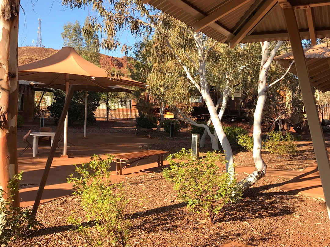 Newman Visitor Centre Chalets主图