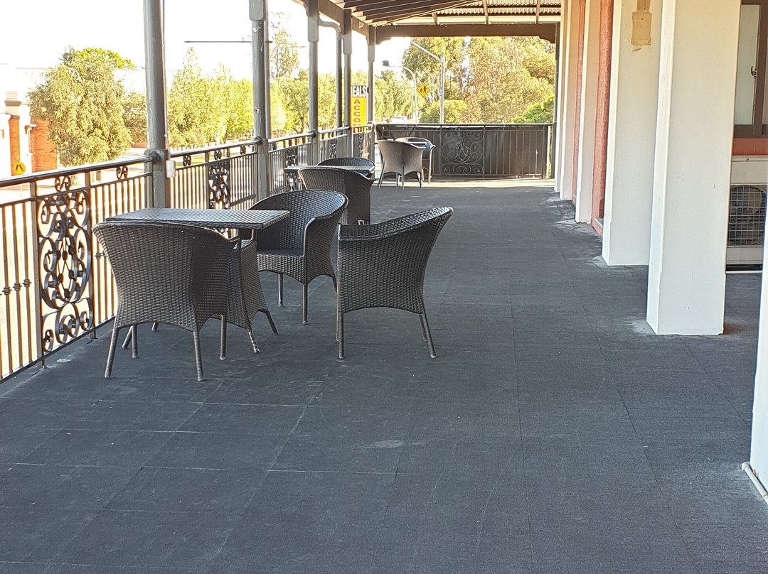 Commercial Hotel Hay主图