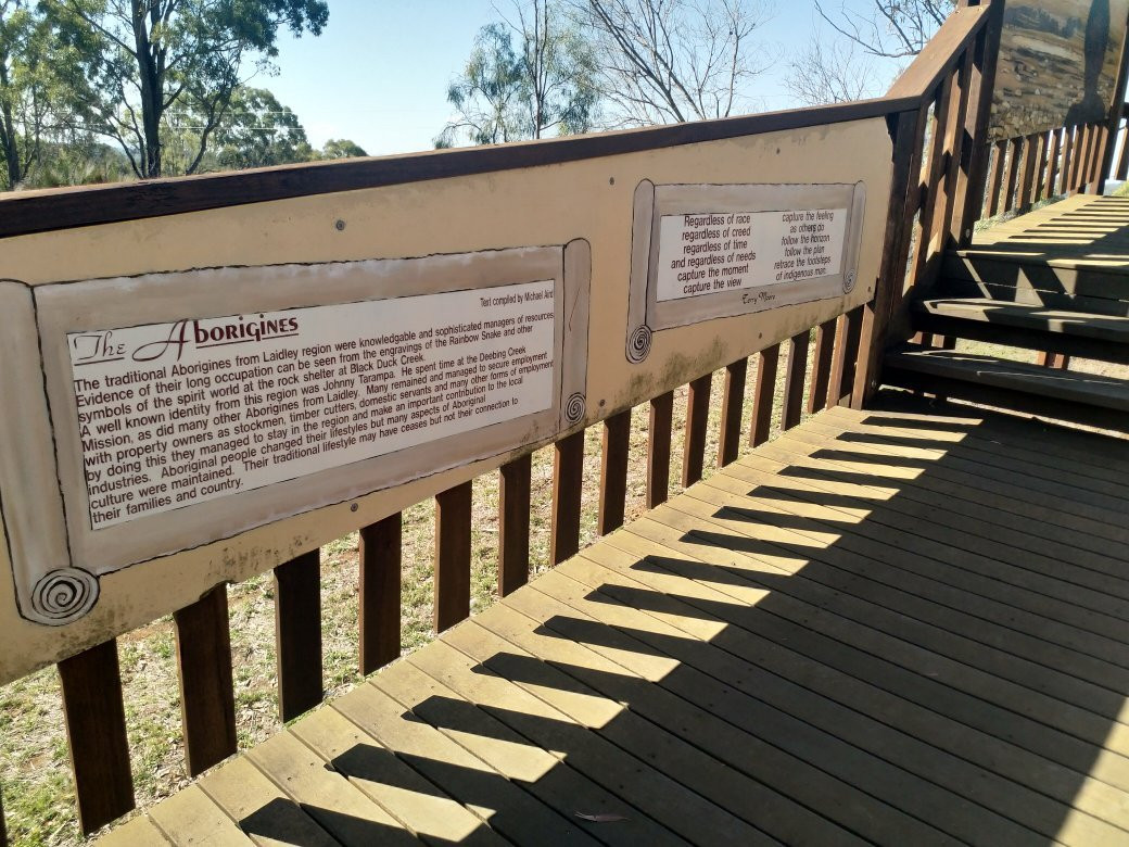 Cunninghams Crest Lookout景点图片