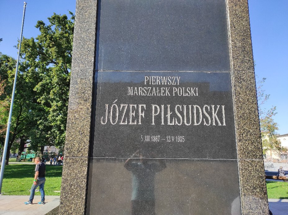 Joseph Pilsudski Monument景点图片