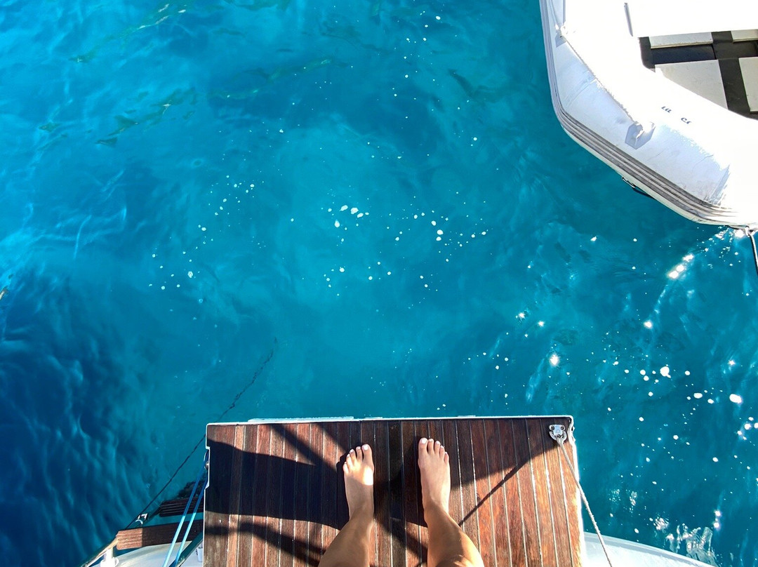 Skipperclub SailingTeam-韦内雷港必去景点