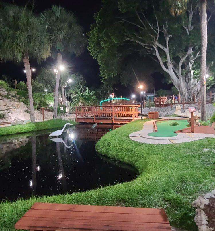 Golf Safari Mini Golf-博尼塔斯普林斯必去景点