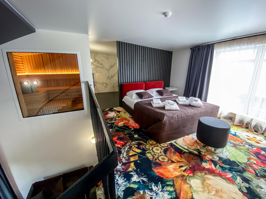 Amsterdam Plaza主图