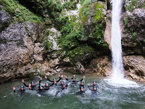 Soca Adventure-博韦茨必去景点