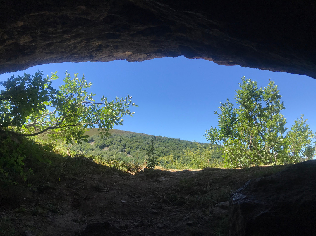 Cueva Cobre-Santa Maria de Redondo必去景点