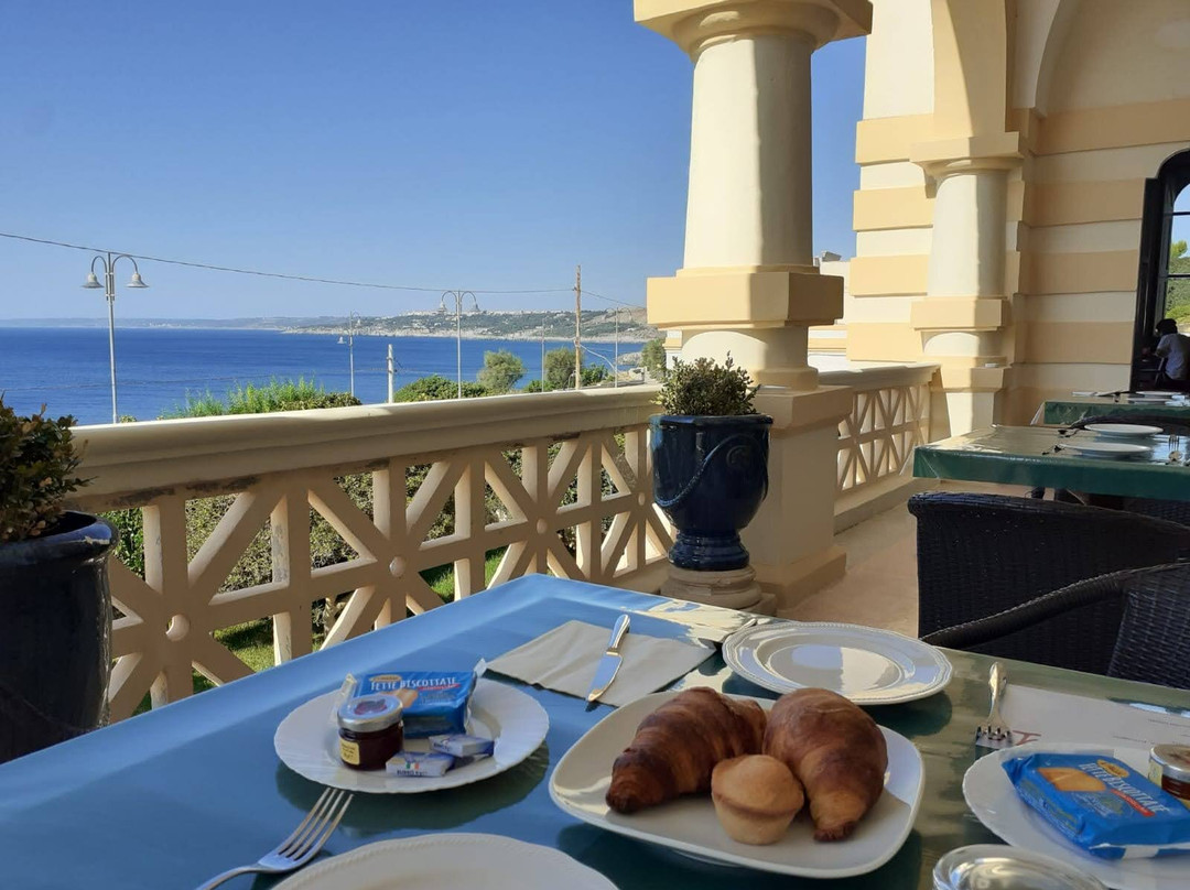 拉法耶拉别墅酒店主图