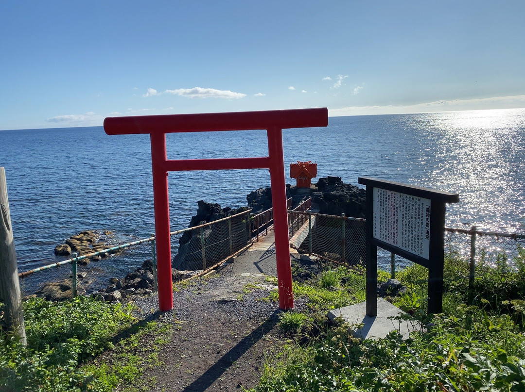 Kita no Itsukushima Bentengu-利尻町必去景点