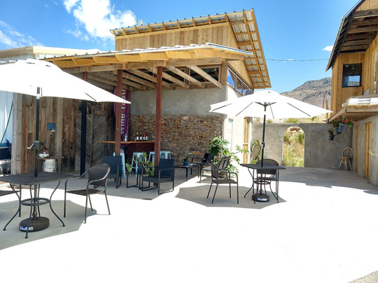 Fort Davis旅游景点-Chateau Wright Winery and Sandwich Bar