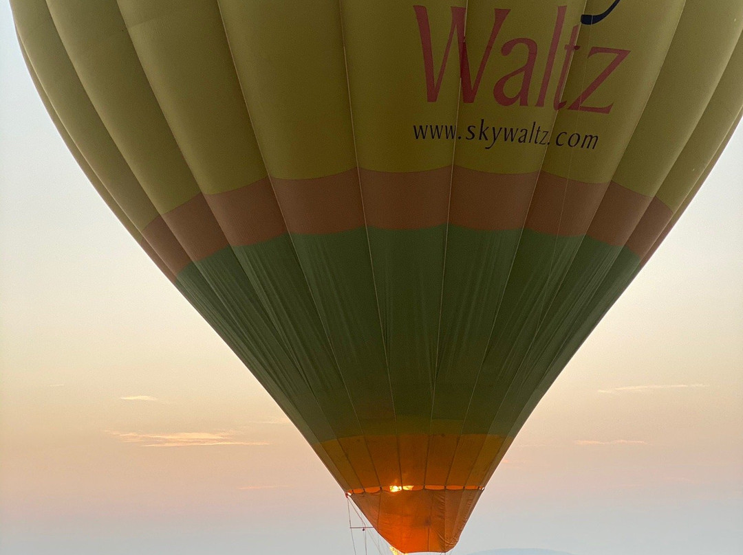 SkyWaltz Balloon Safari景点图片