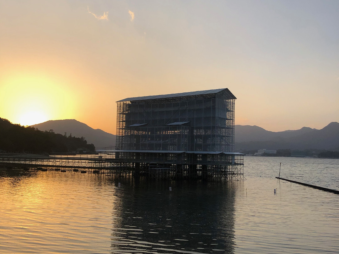 Itsukushima Shrine Torii-廿日市市必去景点