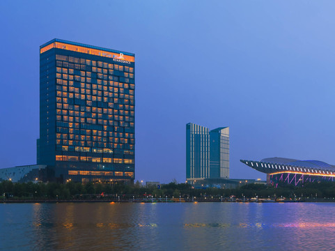 苏州吴江盛虹万丽酒店主图