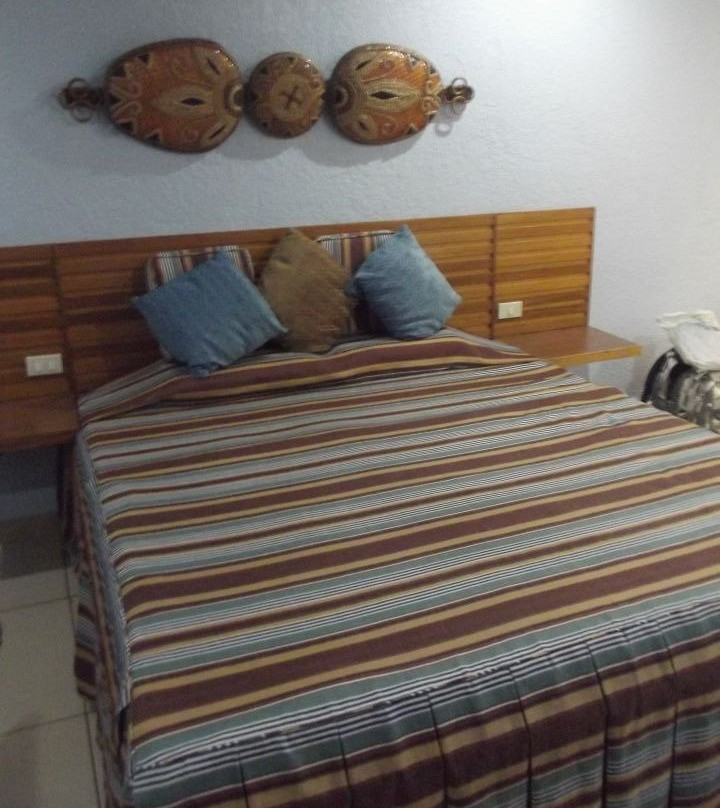 Citi Hotel Hilongos主图