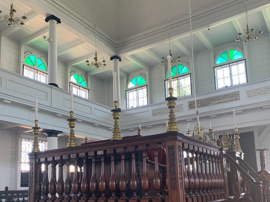 Neveh Shalom Synagogue-帕拉马里博必去景点