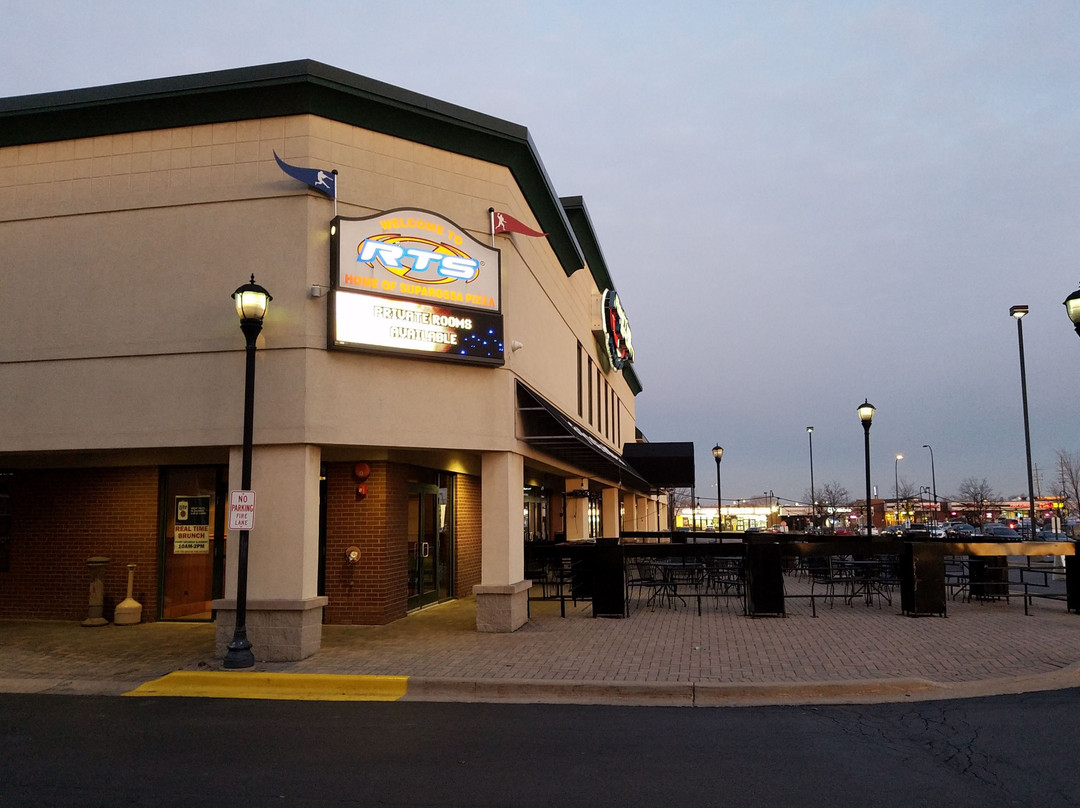 Real Time Sports-埃尔克格罗夫村必去景点