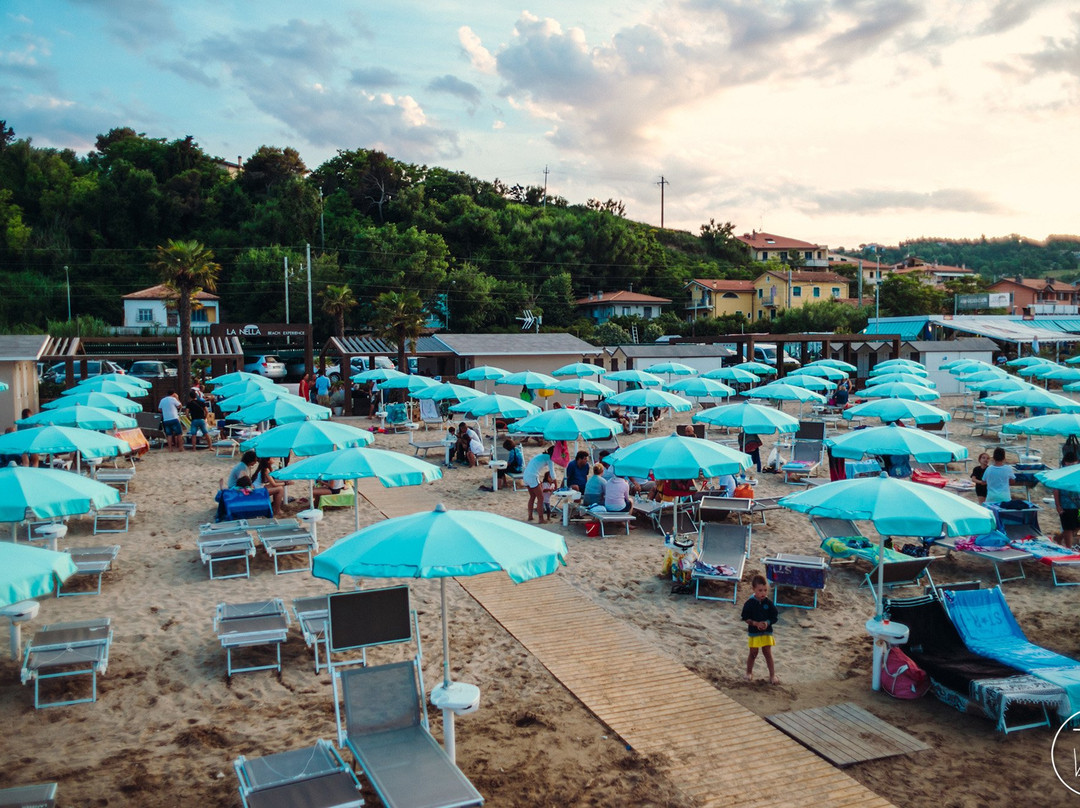 La Nella Beach Experience景点图片