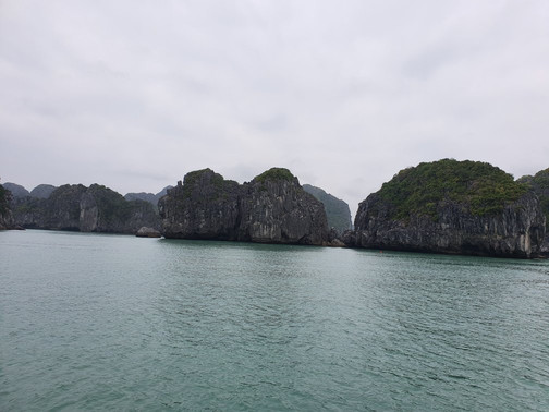 Full Moon Travel Asia-Cat Ba Town必去景点